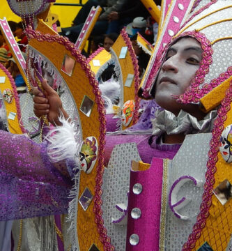 Descubre la tradición de los carnavales del Perú