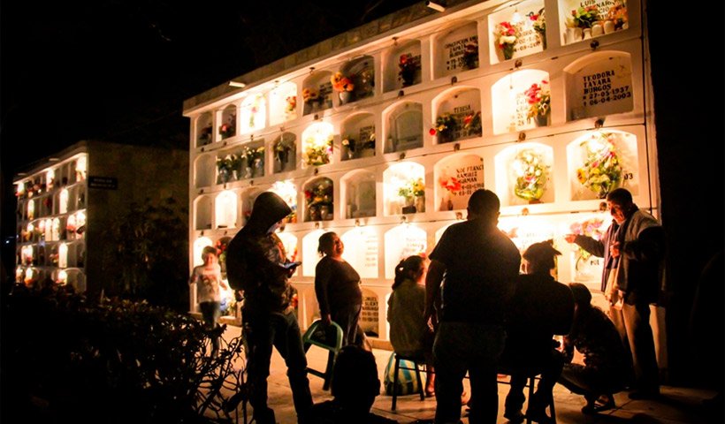 Día de los muertos en Perú: Un festival de tradición, música y gastronomía